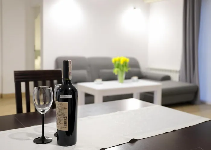 Dworek Rozany Hotel & Restauracja